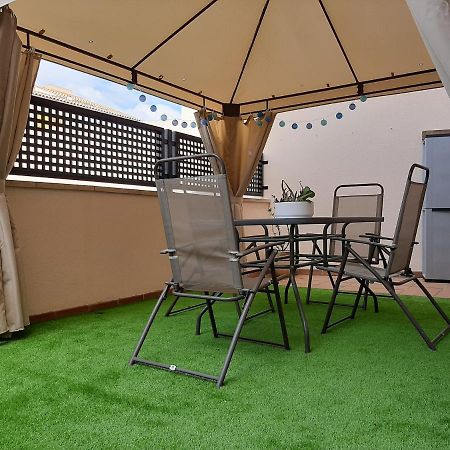 Gran Terraza Con Piscina Apartman Sant Jaume d’Enveja Kültér fotó